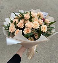 Букет Кремовые розы Латте в Караваево