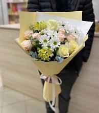 Букет цветов из:  Альстромерии, Розы и Хризантемы в Караваево