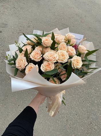 Букет Кремовые розы Латте в Караваево